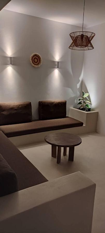 Lejardin Suites Santorini Pýrgos Exterior foto